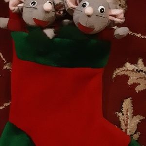 VINTAGE SINGING MICE CHRISTMAS STOCKING.